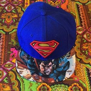 Superman SnapBack cap! Never worn, flat bill